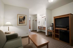 Premium bedding, blackout drapes, iron/ironing board, free WiFi