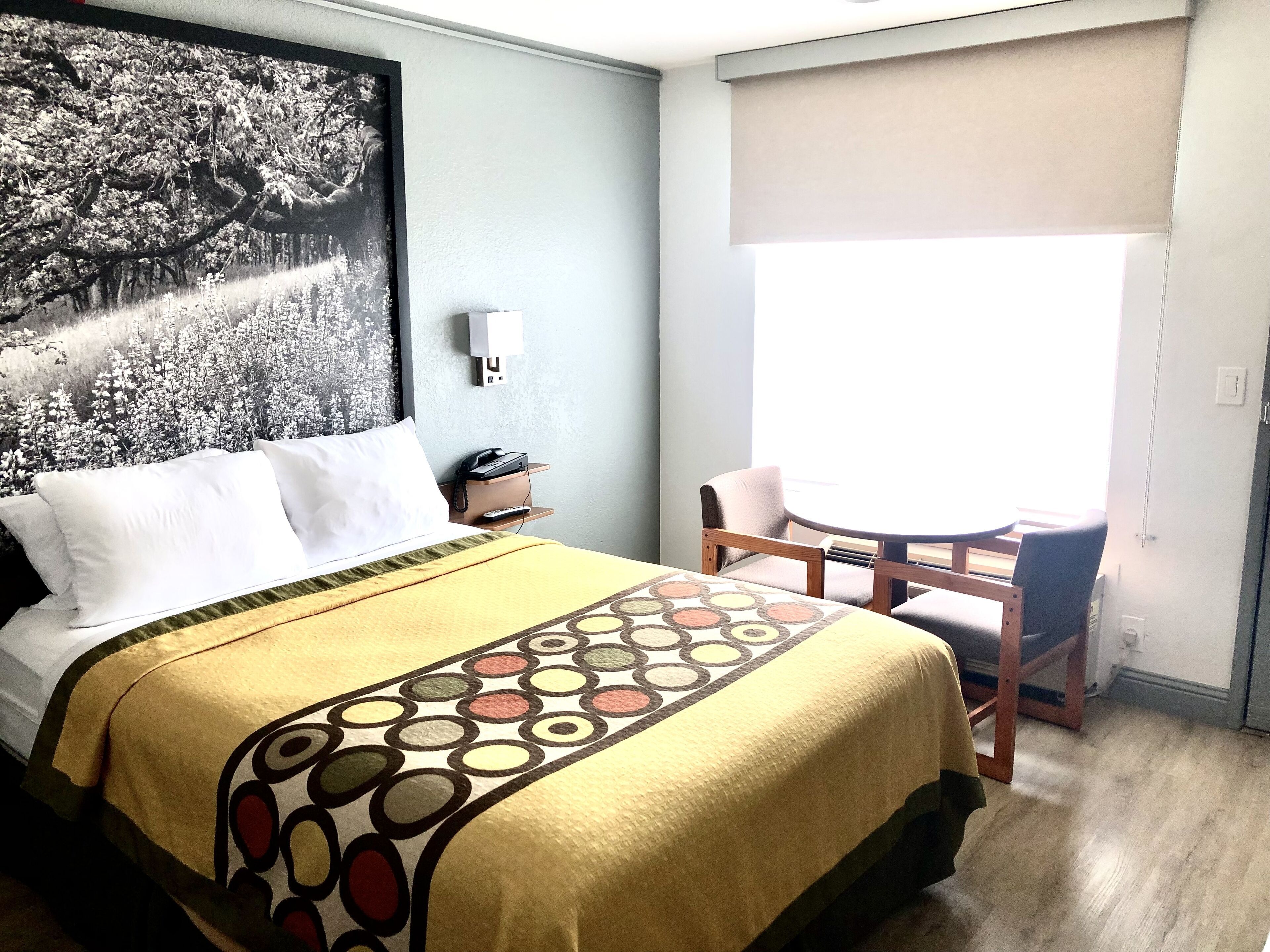 Free WiFi, bed sheets, alarm clocks