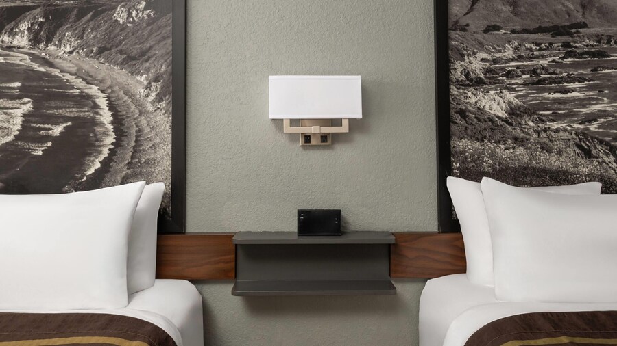 Super 8 by Wyndham Fort Bragg