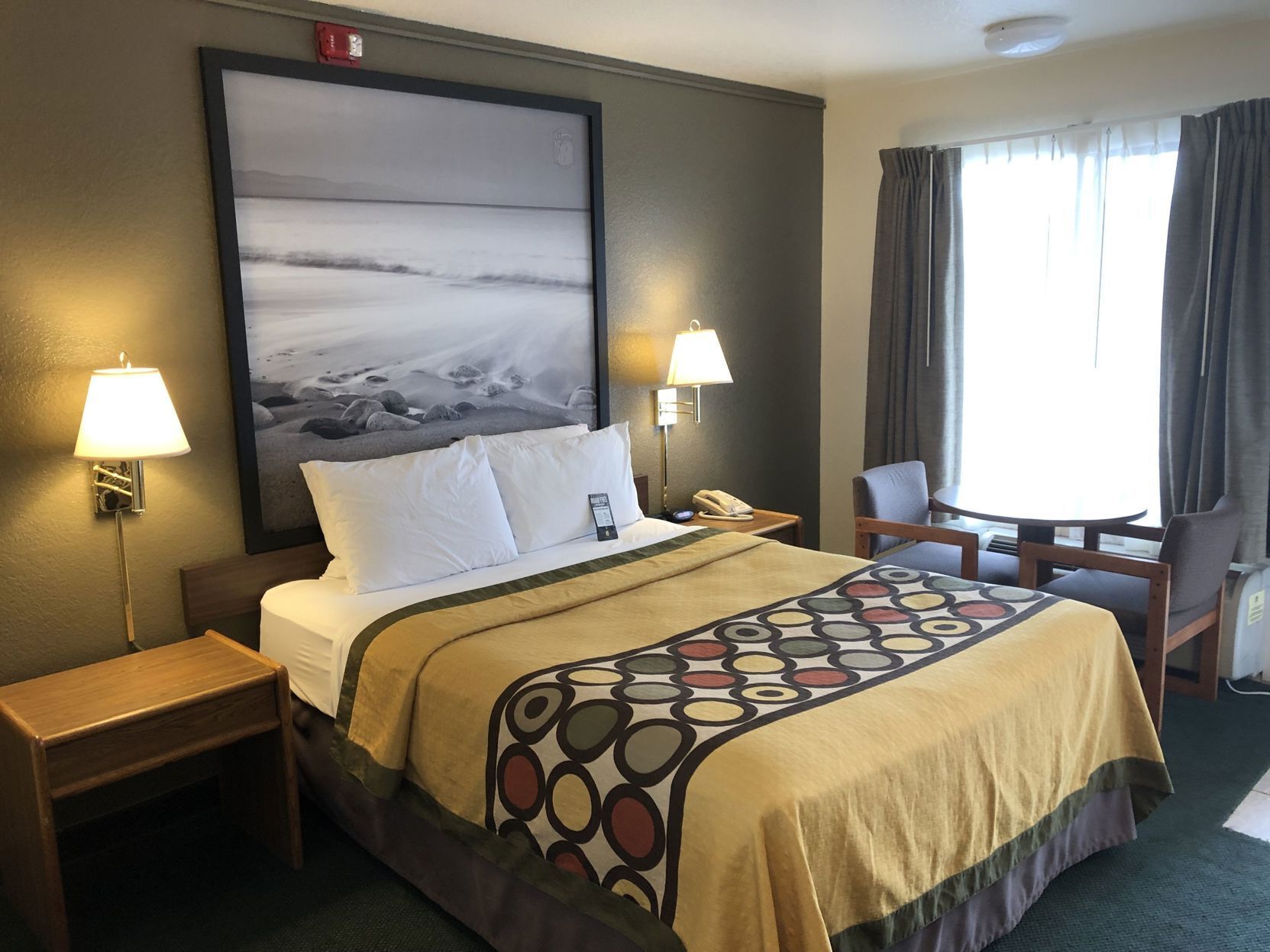 Free WiFi, bed sheets, alarm clocks