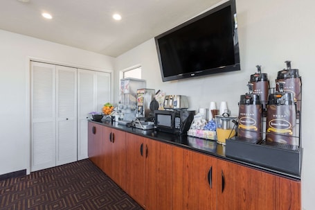 Desayuno para llevar incluido todos los días