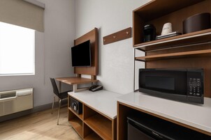 Wifi gratis, ropa de cama y despertador 