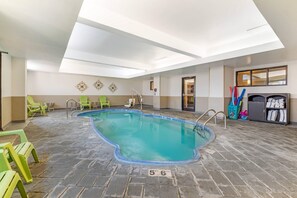 Piscine intérieure