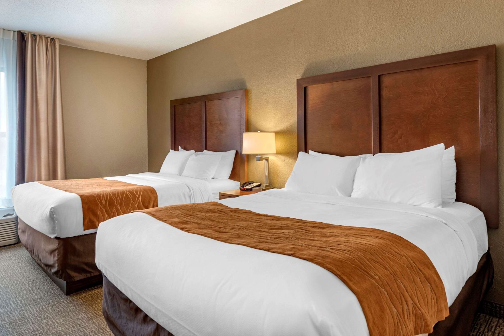 In-room safe, desk, iron/ironing board, free WiFi