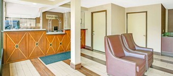 แทรเวิลลอดจ์ บายวินด์แฮม ซิลเวอร์สปริง