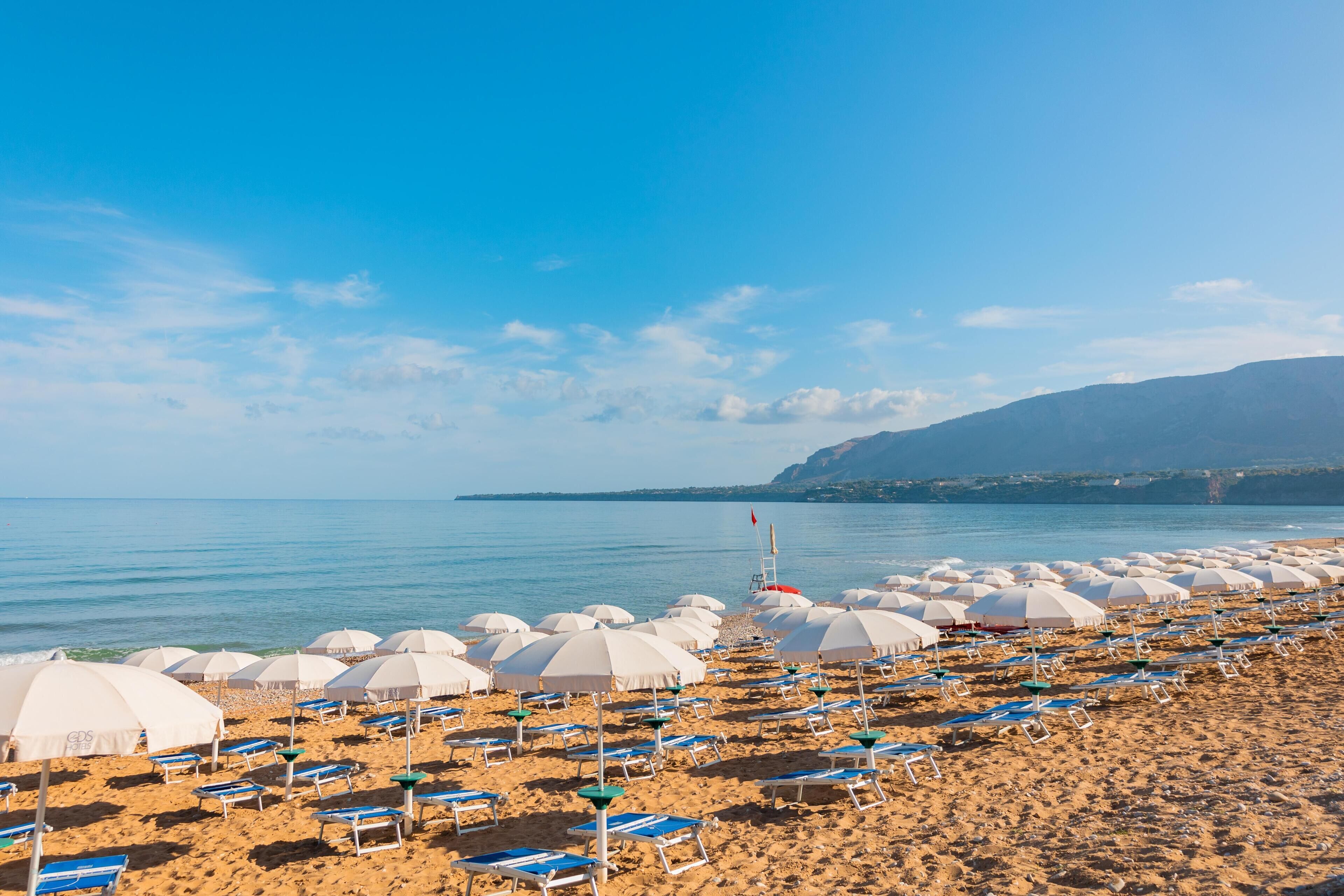 Playa privada en los alrededores y traslado desde/hacia la playa gratis 