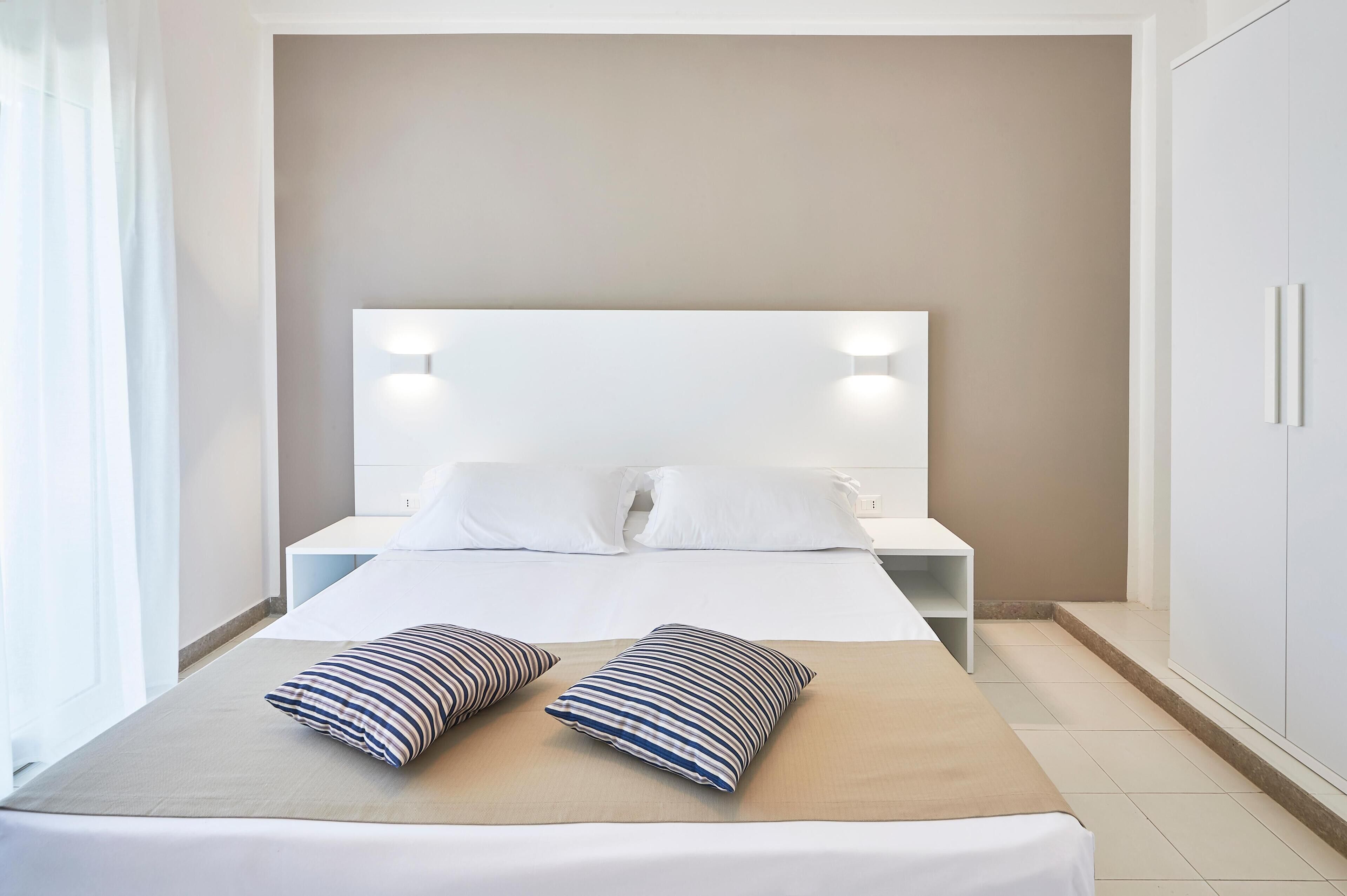 Comfort-Doppelzimmer, Parkblick | Minibar, Zimmersafe, Schreibtisch, kostenlose Babybetten