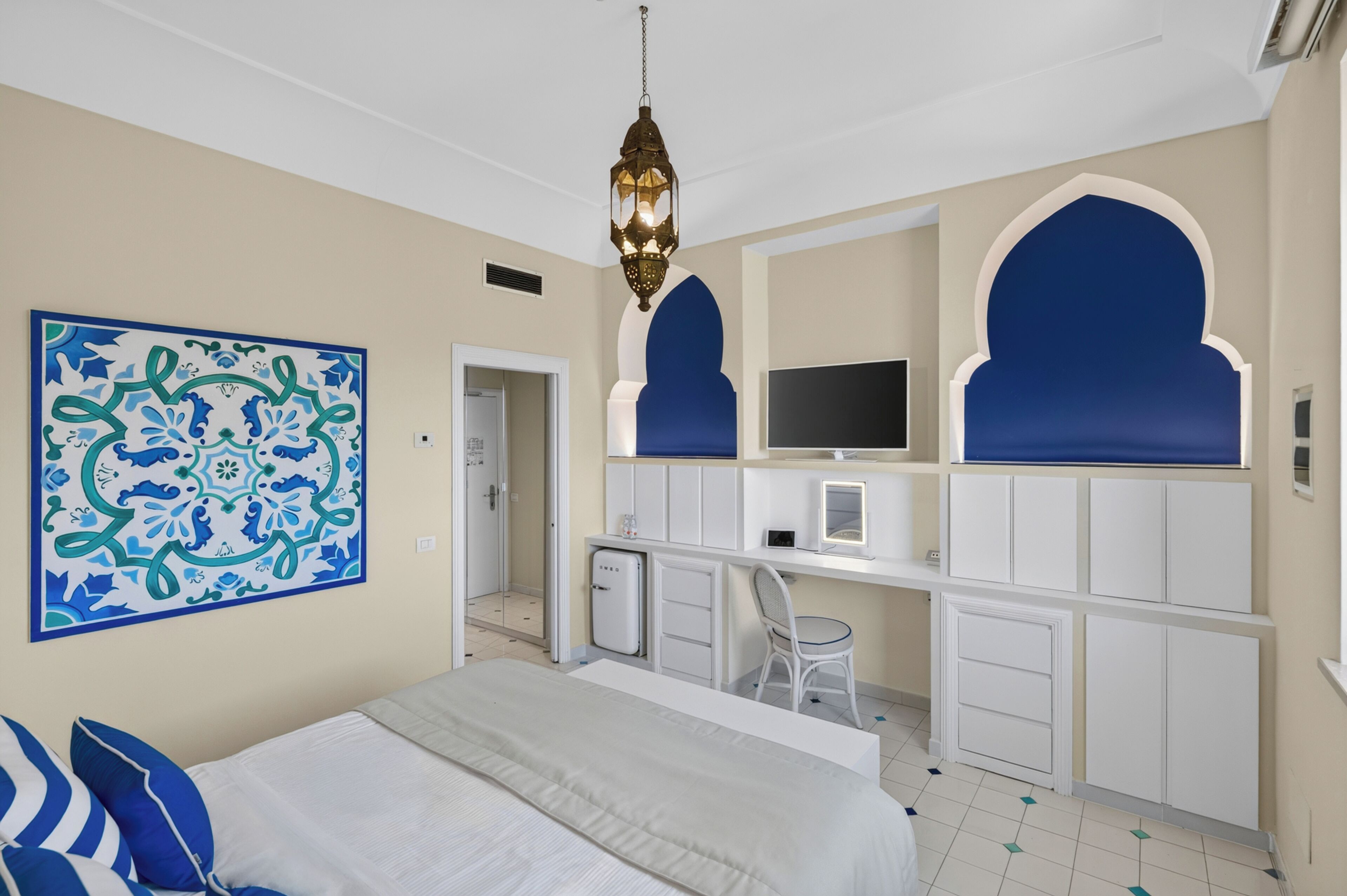 Double Room, Partial Sea View (Sunset)