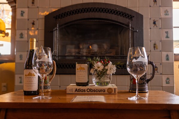 Fireplace - Alpenhof (Teton Village)