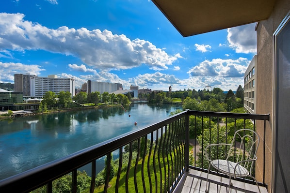 Riverview Balcony Executive King Suite Sleeper Sofa | View from room