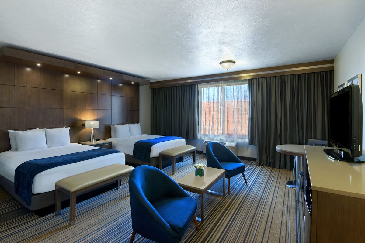 Classic 2 Queen Suite | 1 habitación, ropa de cama de alta calidad y escritorio