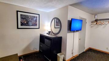 Standard Double Room, 2 Queen Beds | Desk, free WiFi, bed sheets
