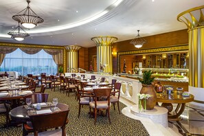 Daily buffet breakfast (AED 50 per person)