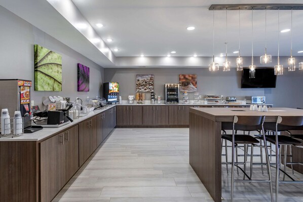 Free daily buffet breakfast