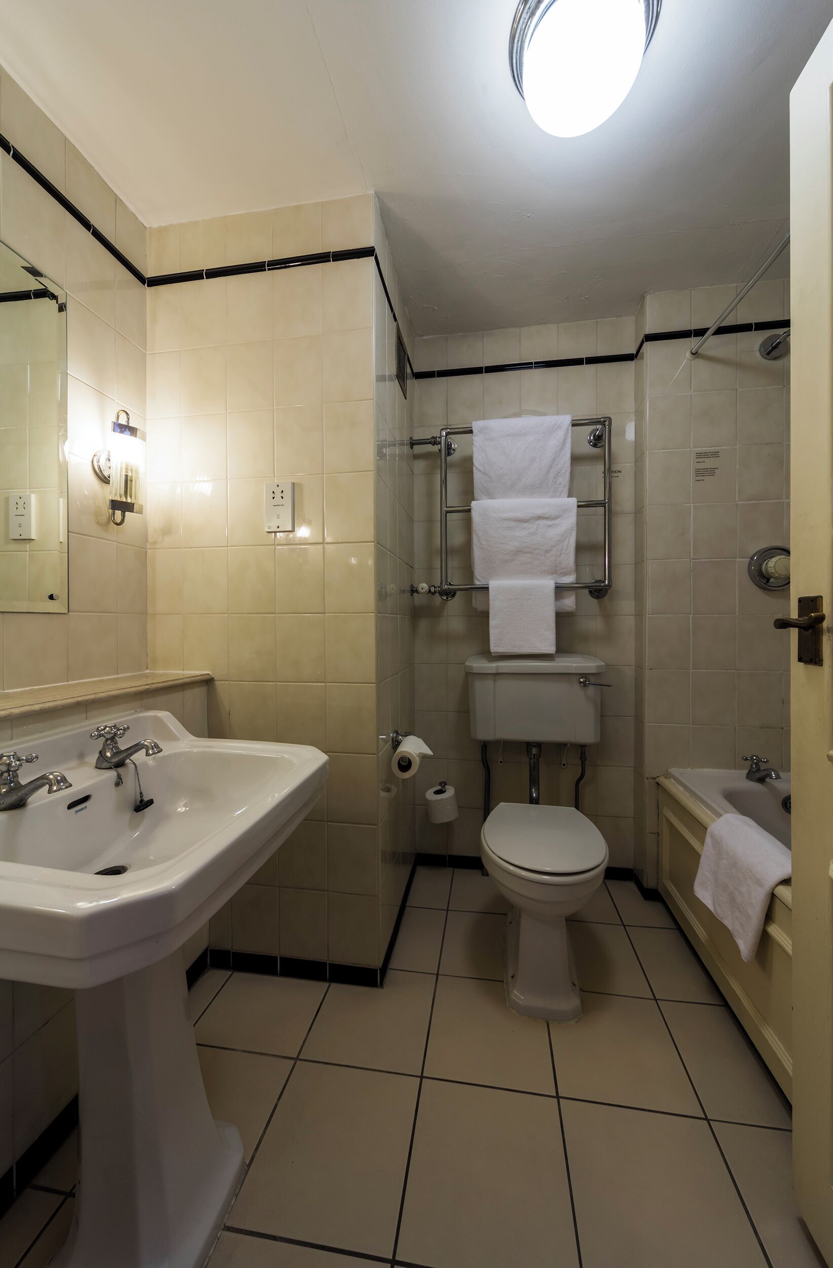 Foto - The Old Ship Hotel