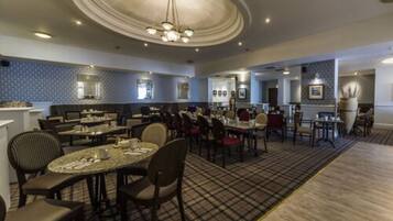 Dinner served, British cuisine, ocean views