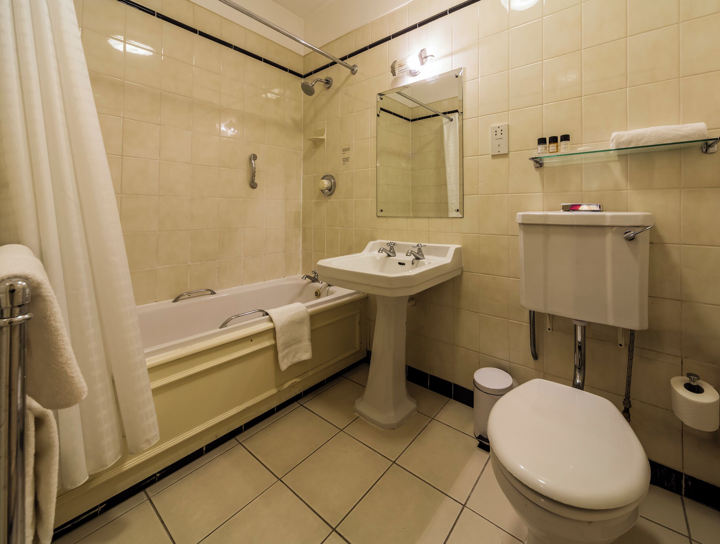 Foto - The Old Ship Hotel