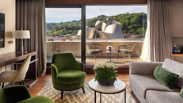 Studio Suite with Terrace | 1 間睡房、高級寢具、迷你吧、房內夾萬