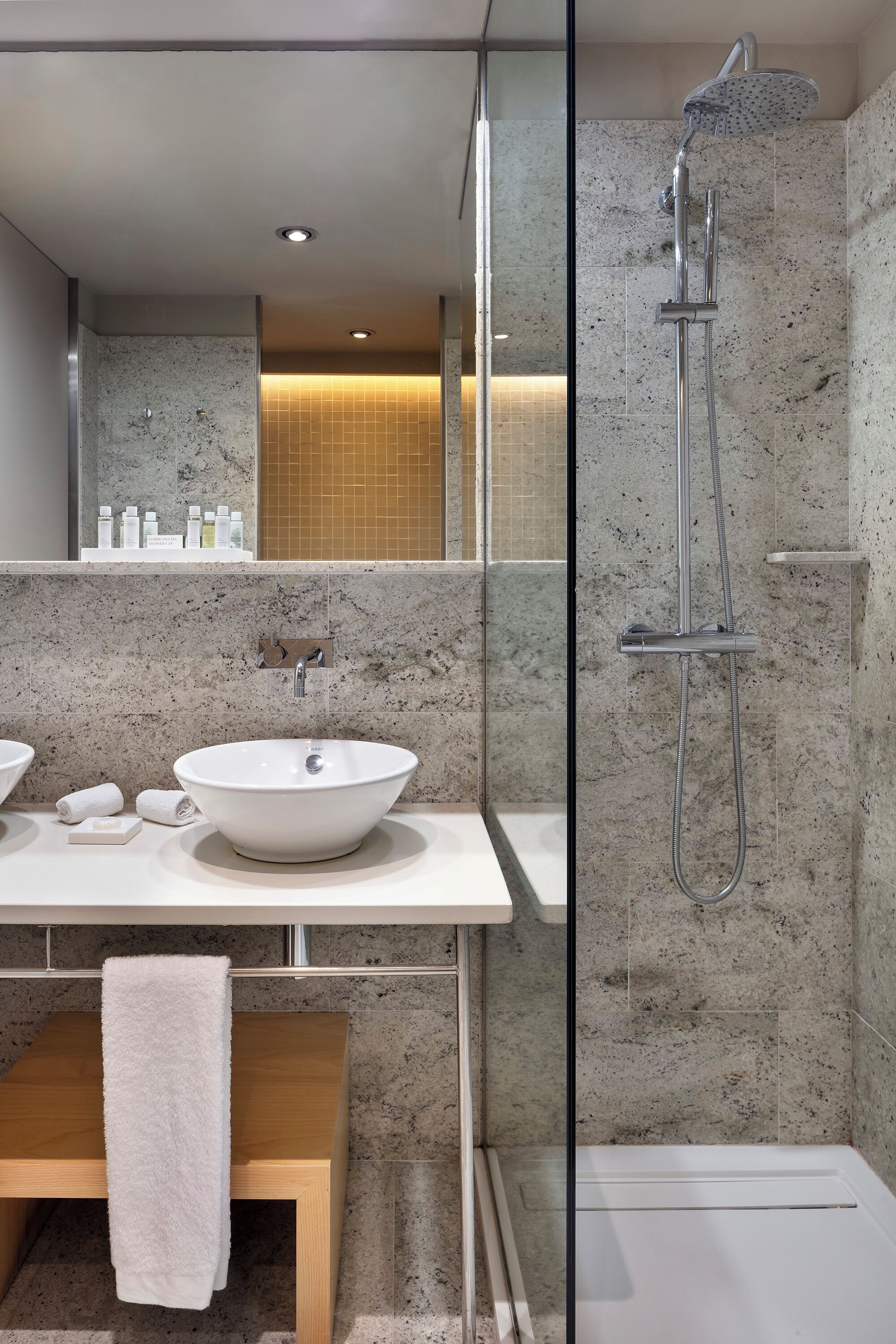 smart inner views | bathroom | free toiletries, hair dryer, bathrobes, slippers