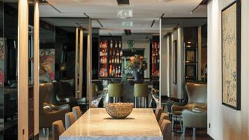 Snack bar