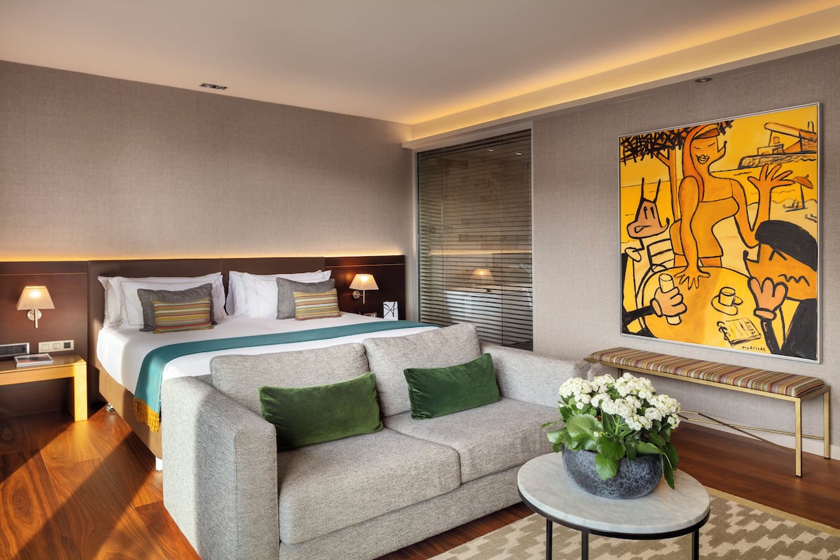 studio suite with terrace | 1 bedroom, premium bedding, minibar, in-room safe