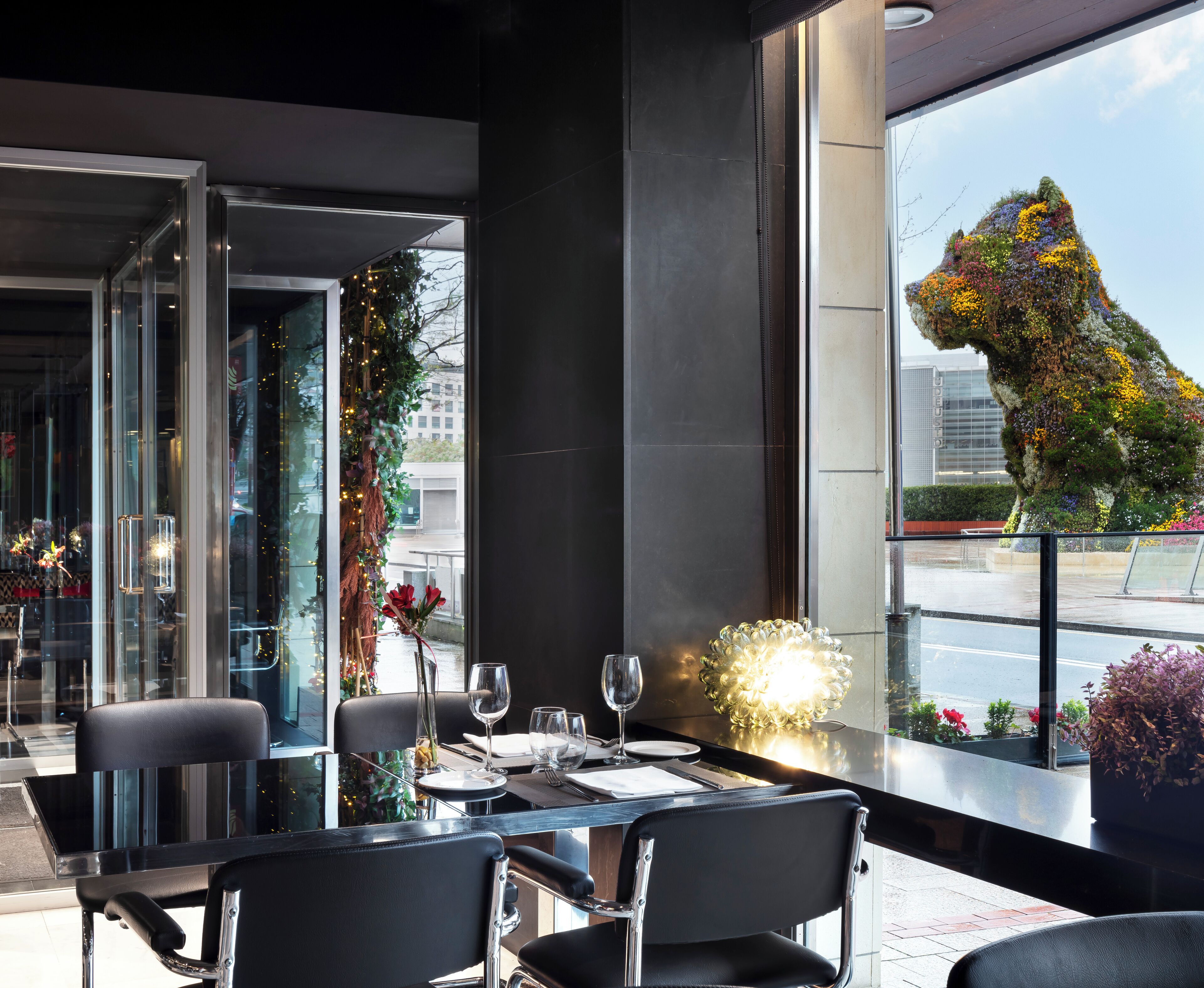 2 restaurants, breakfast, lunch, dinner served; basque cuisine