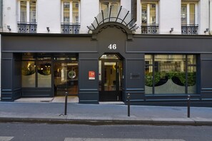 Exterior - Hôtel George - Astotel (Paris)