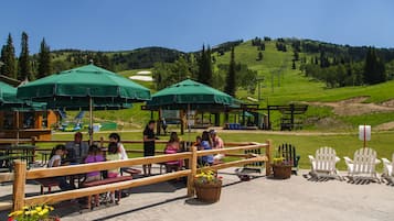 4 restaurants, breakfast, lunch, dinner served; American cuisine