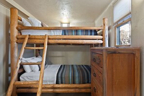 Sioux Lodge Loft | 1 chambre, literie de qualité supérieure, fer et planche à repasser