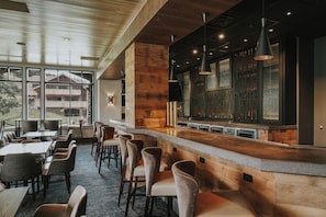 2 quầy bar/khu lounge 