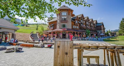 Shoshone Condos at Big Sky Resort