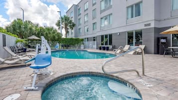 Outdoor pool, open 7:00 AM to 8:00 PM, pool umbrellas, sun loungers