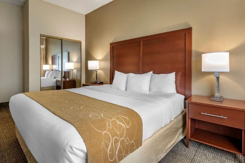 In-room safe, desk, laptop workspace, blackout curtains