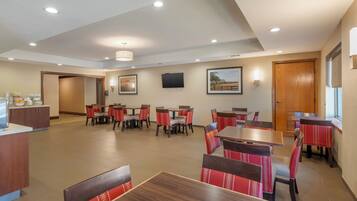 Free daily continental breakfast