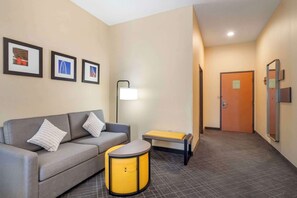 Suite, 1 King Bed with Sofa bed, Accessible, Non Smoking | Desk, blackout drapes, iron/ironing board, free WiFi - Comfort Suites McKinney - Allen (McKinney)