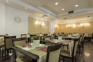 Food court - Millennhotel (Bologna)