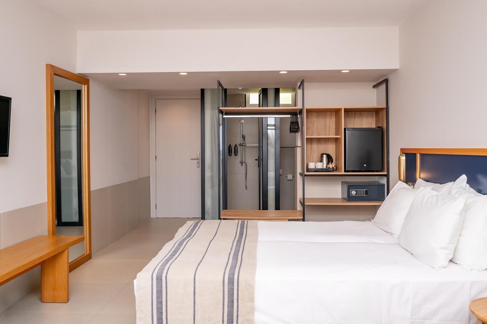 客房内保险箱、免费 WiFi、床单