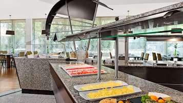 Tägliches Frühstücksbuffet gegen Gebühr