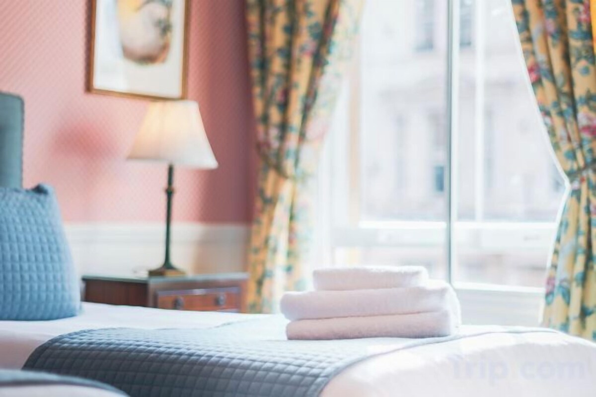 Literie de qualité supérieure, coffres-forts dans les chambres