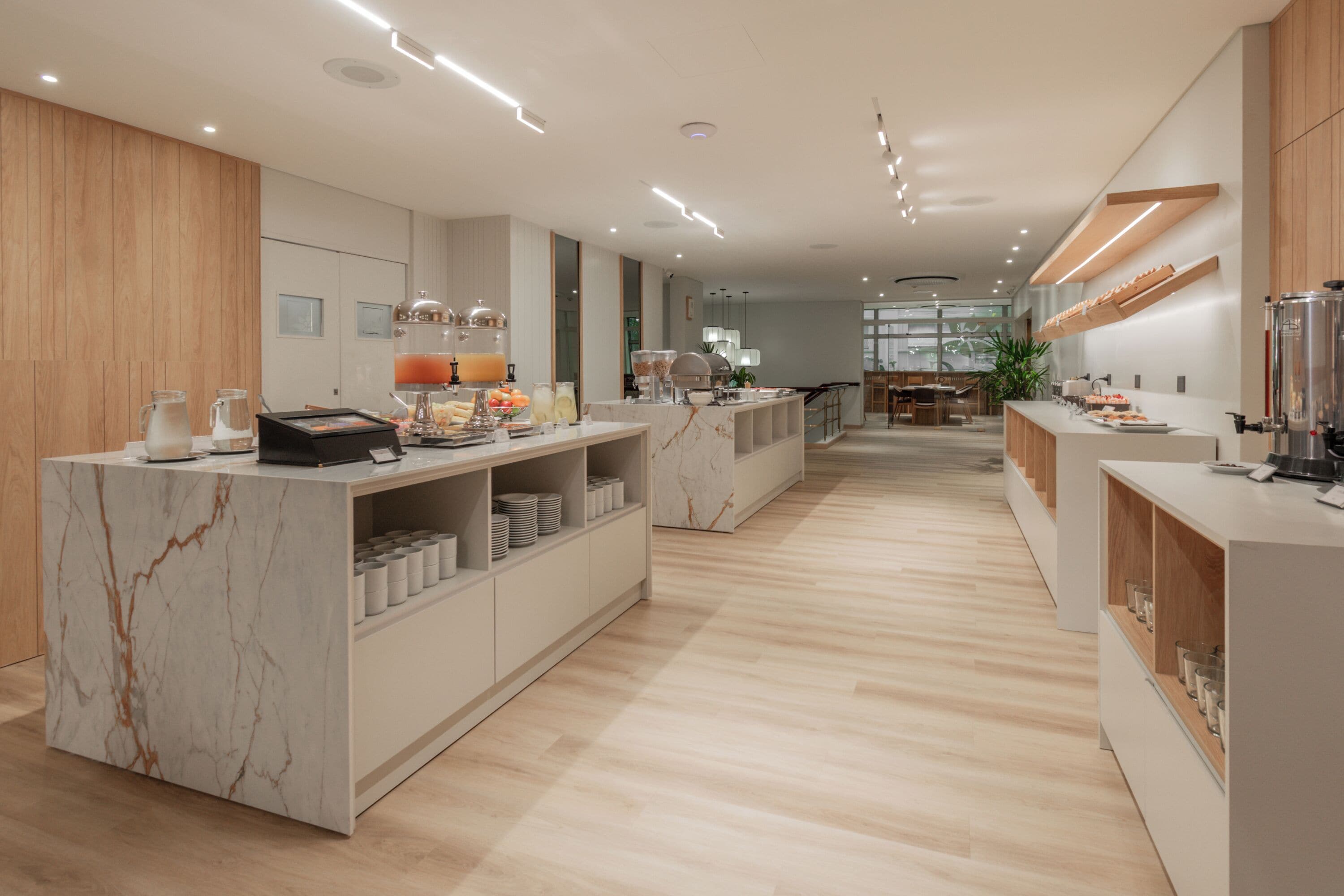 Petit déjeuner buffet compris tous les jours