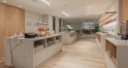 Hotel Solans Carlton