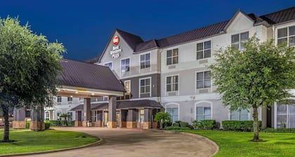 Best Western Plus Hobby Airport Inn & Suites