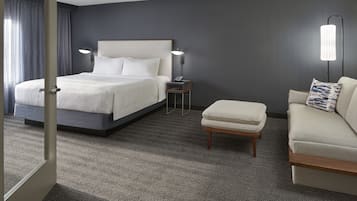 Suite, 1 King Bed with Sofa bed | Desk, blackout drapes, free cribs/infant beds, free WiFi