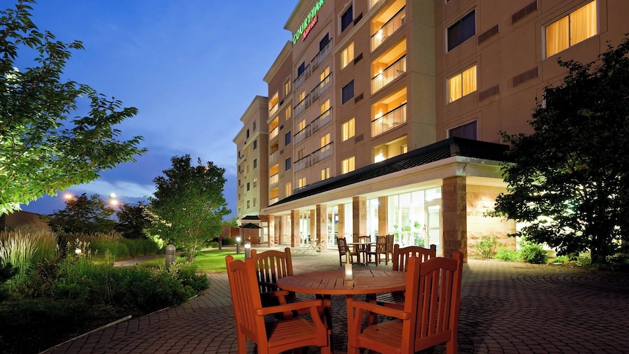 Courtyard by Marriott Toronto Markham
