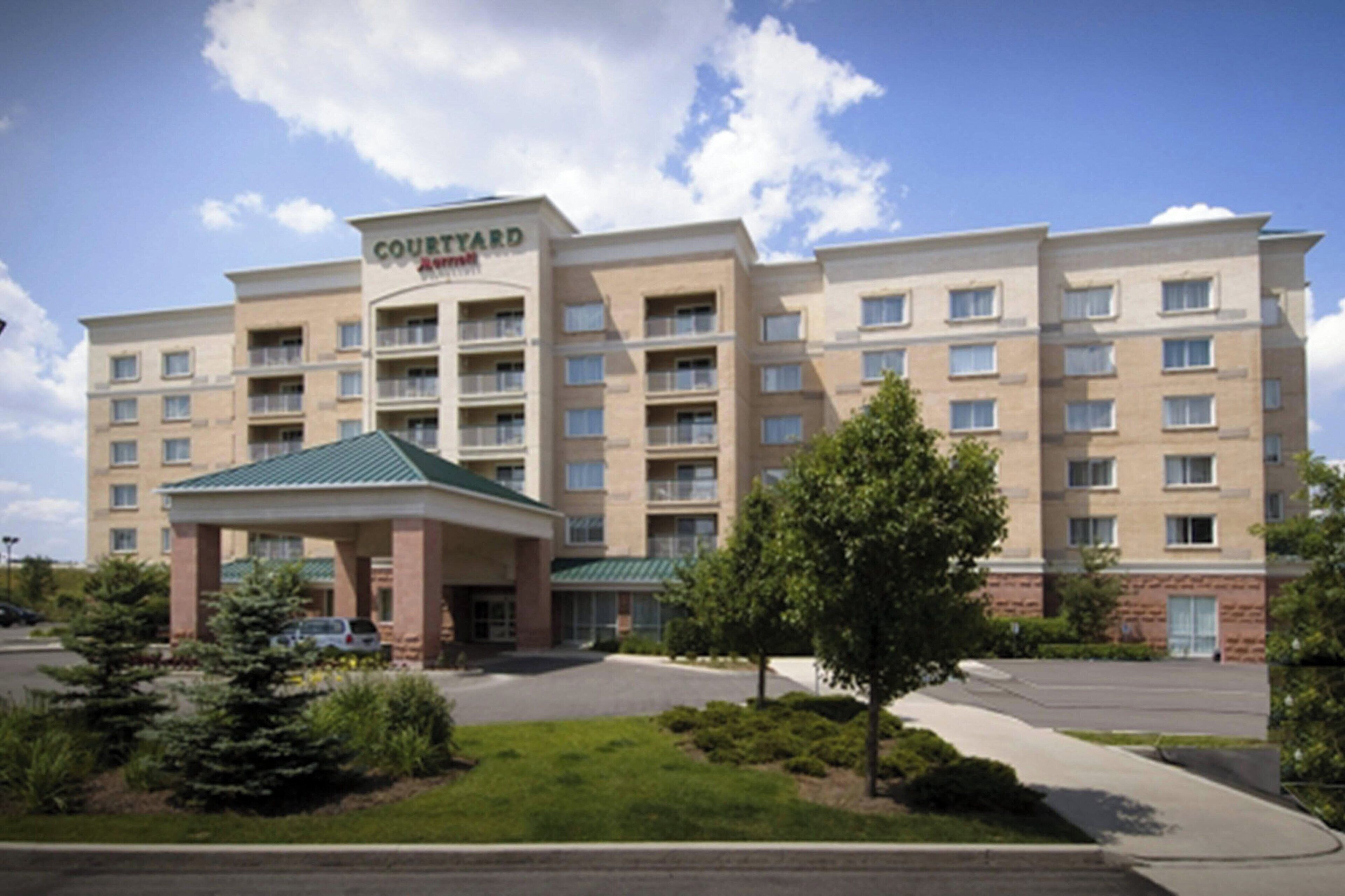 Photo - Courtyard by Marriott Toronto Vaughan