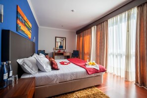 Free cots/infant beds, rollaway beds, free WiFi