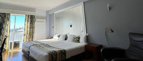 Kostenlose Babybetten, Zustellbetten, kostenloses WLAN