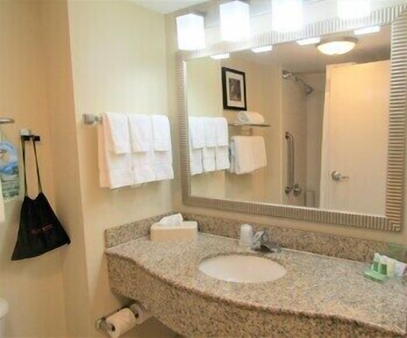 Bathroom | Hair dryer, towels