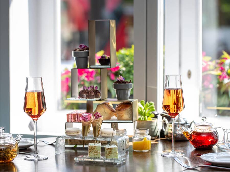 Frokost, lunsj og middag serveres, britiske retter