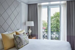 1 bedroom, premium bedding, down duvets, minibar